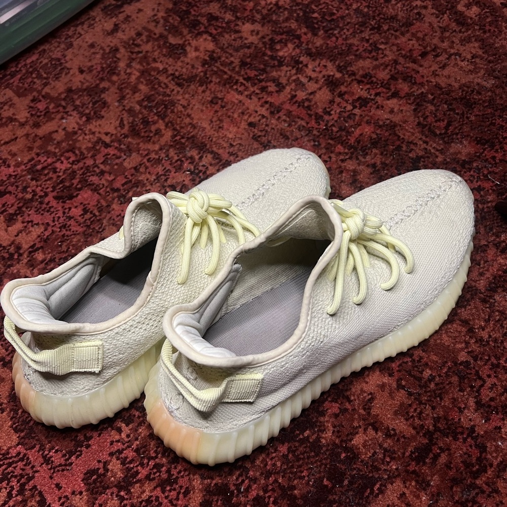 Adidas Women's Cream Sneakers